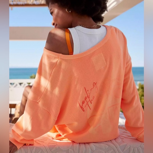 Aerie “Feeling the Heat” sweatshirt - Picture 1 of 5